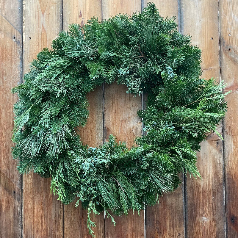WREATH 24" FESTIVE FRESH